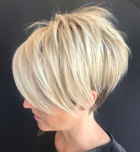 Bob Haircuts for a Brand New Look Tapered Pixie Haircut, Tapered Bob, Pixie Bobs, Kort Bob, Platinum Pixie, Choppy Hair, Short Choppy Hair, Short Bob Haircuts, Short Pixie Haircuts