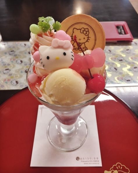 Sanrio Desserts, Kawaii Cafe, Kawaii Dessert, Kitty Cafe, Cute Snacks, Exotic Food, Kawaii Food, Cute Desserts, Favorite Snack