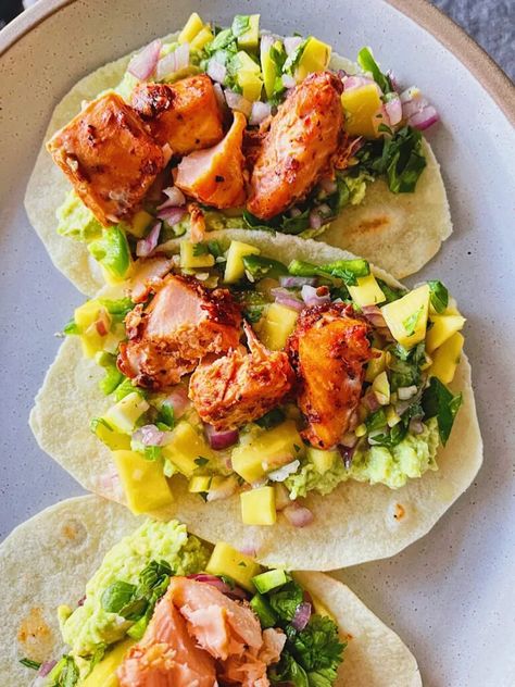 Chipotle Salmon Tacos, Chipotle Fish Tacos, Honey Chipotle Salmon, Chipotle Fish, Chipotle Salmon, Salmon Tacos, Dinner Rotation, Weekly Dinner, Honey Chipotle