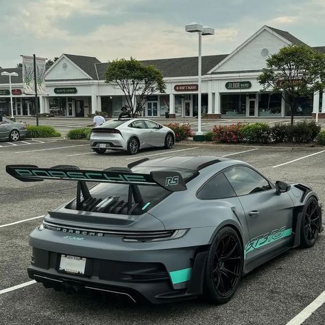 992 GT3RS with an unusual spec 🔥 A Huge thanks to @jmdcarphotography for these awesome Pictures ! 📷 #porsche #992gt3rs #porschegt3rs #supercar #dreamcar Porchse Cars Gt3, 991.2 Gt3, Porsche 992 Gt3 Rs, Transformers Ideas, 992 Gt3 Rs, Gt4 Rs, Porsche Gt3 Rs, Porsche Collection, Porsche Gt