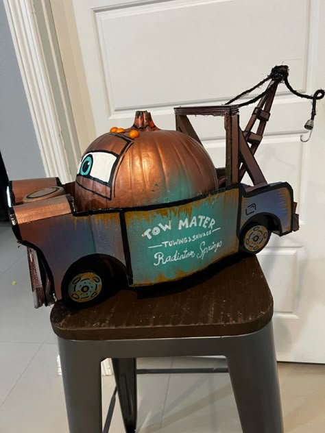 Hardware Pumpkin Ideas, Contest Pumpkin Decorating, Magic School Bus Pumpkin Decorating, Tow Mater Pumpkin Painting, Boy Pumpkin Decorating Ideas, Cartoon Painted Pumpkins, Cars Pumpkin Painting, Tow Mater Pumpkin, Pumpkin Contest Winners First Place