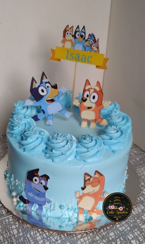 Bluey Birthday Cake Topper, Easy Bluey Birthday Cake, Pastel De Bluey, Bluey Birthday Cakes, Bluey Themed Cake, Bluey Cake Ideas, Bluey Birthday Cake, Rainbow Cake Decoration, Bingo Cake