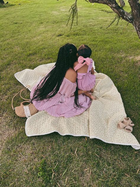 mommy and me matching dresses outfits ootd vintage style motherhood Mommy Daughter Travel, Mother Daughter Aesthetic Black, Mom And Daughter Adventures, Mommy And Me Aesthetic, Rich Mom Aesthetic Life, Mommy And Me Dates, Mom And Daughter Dates, Girl Mom Black Women, Girl Mom Aesthetic Black