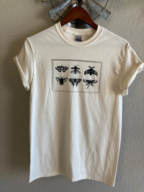 Moth T Shirt, Block Printing Shirts, Moth Outfit, Graphic T Shirts Aesthetic, Bug T Shirt, Moth Tshirt, Cricut Tshirt Ideas, Bug Clothes, Boho Graphic Tees