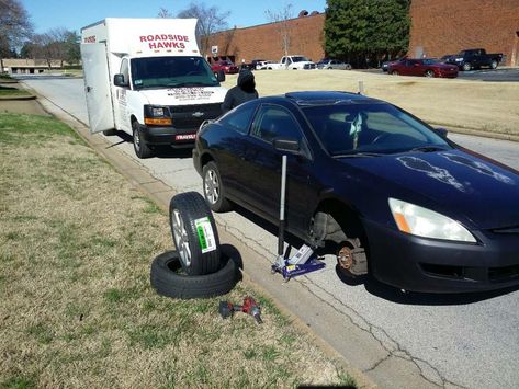 24 Hour Traveling Tire Shop Atlanta - Brand New Tires Delivered and Installed On The Side Of The Road. Installation includes mounting and speed balancing onsite at your breakdown - (404) 478-7887 Car Break Down On The Road, Car Breakdown On The Road, Tablet Medicine Snap, Galaxy S8 Wallpaper, Medicine Snaps, Walmart Pictures, Samsung Home, S8 Wallpaper, Iphone Screen Repair