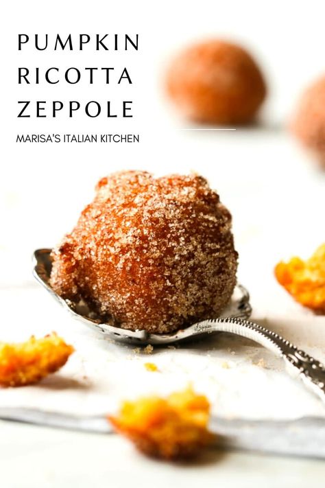 Pumpkin Zeppole, Ricotta Pumpkin Recipes, Ricotta Donuts Recipe, Fall Italian Desserts, Christmas Breakfast Pastries, Doughnut Recipe, Italian Recipes Authentic, Italian Desserts, Fall Baking