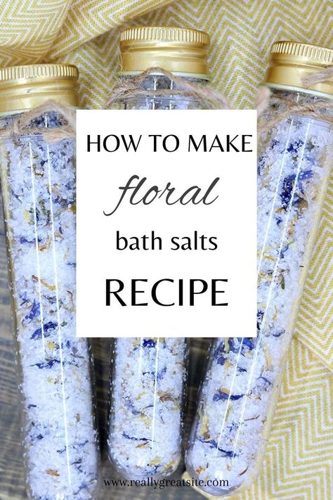 How to make herbal bath salts. Herbal bath salts recipes make great diy gifts! Learn about the best herbs for bath and how to make bath salts with dried flowers and the best dried herbs for bath salts. This has cornflower and calendula bath salts, but you can use different herbs. Making herbal bath salts is easy to do. You can also add essential oils to your homemade herbal bath salts. This floral bath salts is in a test tube for a pretty presentation. Easy Bath Salts Recipe, Natural Bath Salts Diy, Bath Soaks Diy, How To Make Bath Salts, Bath Salt Container Ideas, Test Tube Diy, Bath Salt Tubes Diy, Bath Salts In Test Tubes, Test Tube Bath Salts