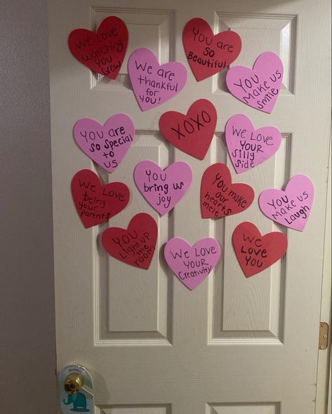 Valentines Day Decorations Surprise, Happy Birthday Door Decorations, Birthday Door Surprise, Engagement Captions, Boyfriend Notes, Boyfriends Birthday Ideas, Valentines Door, Happy Birthday Hearts, Valentine Notes