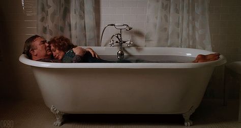 Big Fish Movie, Cinemagraph Gif, Dutch Angle, Tim Burton Movie, Head In The Clouds, Movie Shots, Ewan Mcgregor, Movie Couples, Big Fish