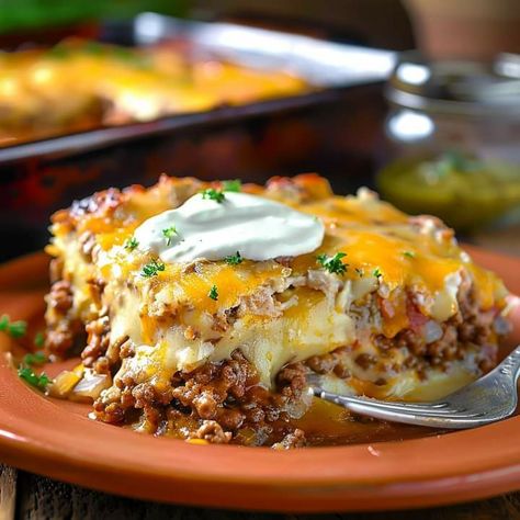 Loaded Meatloaf Casserole, Beef And Biscuit Casserole, Loaded Meatloaf, Cattle Drive Casserole, Meatloaf Mashed Potatoes, Biscuit Casserole, Meatloaf Casserole, Biscuits Casserole, Taco Seasoning Packet