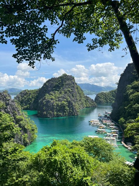 Kayangan Lake Coron Palawan Philippines Palawan Philippines Aesthetic, Palawan Aesthetic, The Philippines Aesthetic, Philippine Scenery, Phillipines Aesthetic, Philippine Coron, Philippines Nature, Nature In Philippines, Kayangan Lake Philippines