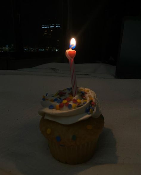 Cupcake with colorful sprinkles and a birthday candle Birthday Cupcakes With Candles, Cupcake Aesthetic Birthday, Cupcake With Candle Aesthetic, Cupcake 18th Birthday, Birthday Cupcake Aesthetic, Birthday Cupcakes Aesthetic, Lonely Birthday, Cupcake With Candle, Candle Pics