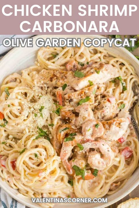 Chicken Carbonara Recipe Olive Garden, Chicken Carbonara Olive Garden, Olive Garden Carbonara Recipe, Sauteed Chicken Recipes, Carbonara Sauce Recipe, Chicken And Bacon Carbonara, Creamy Chicken Carbonara, Chicken Carbonara Pasta, Homemade Carbonara