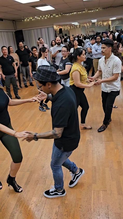 💃Salsa Class @ OC Salsa in Costa Mesa, Ca, 🎶 Join the fun!!💃 . . . . . Salsa & Bachata Classes Tues, Wed Thurs & Sat for Beginners, 💃 monthly rate includes All classes + Wed & Sat Parties + 4 Hour Monthly Camps. Dtls @ www.EstebanConde.com 🙂 No partner Needed, or appointment needed. #ocsalsa #Salsadancing #Salsadance#salsaclub #bachatadancing #bachatanight #dancelife #danceclass #orangecountydance #orangecountyevents #costamesa #costamesaca#ocsalsa #salsadance #salsalovers #salsaparty #sa Bachata Dance Aesthetic, Salsa Class Outfit, Salsa Party, Vienna Waits For You, Salsa Classes, Bachata Dance, Salsa Dance, Class Outfit, Vision Board Pictures