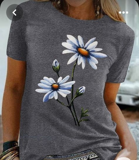 Fabric Paint Shirt, Painted Clothes Diy, Fabric Painting On Clothes, Dress Painting, Hand Painted Clothing, Trendy Shirt Designs, Painted Hats, Hand Painted Fabric, T Shirt Painting