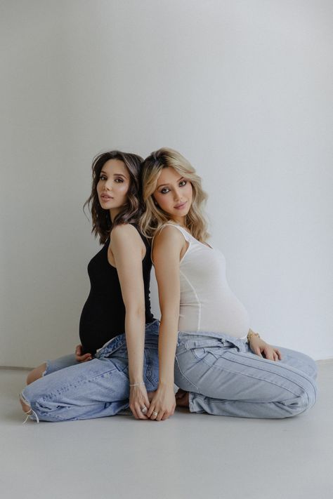 Maternity Photos With Friends, Maternity Sisters Photography, Best Friends Maternity Shoot, Bestfriend Maternity Photo, Double Maternity Shoot Best Friends, Two Pregnant Friends Photoshoot, Pregnancy Friends Photos, Best Friend Maternity Photoshoot, Friends Pregnancy Photoshoot