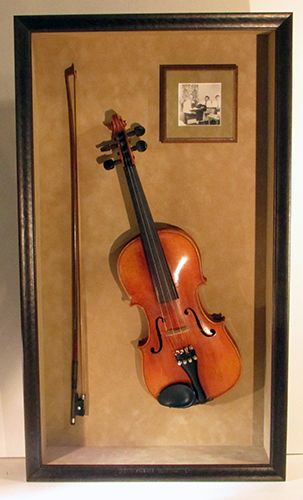 Violin Shadowbox Frame - Violin Display, Violin Decoration, Violin Stand, Violin Art, Love Of Music, Violin Case, Learn Violin, Violin Lessons, Leather Frames