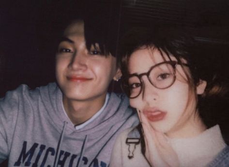 Jay And Yunjin, Kpop Ship, Idol Aesthetic, Aesthetic Couple, Kpop Couples, Try To Remember, Couple Photography Poses, Boyfriend Material, Couple Photography