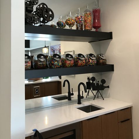 Candy Bar Basement, Basement Candy Bar, Home Cinema Snack Bar, Snack Bar Movie Room, Candy Bar For Media Room, Home Candy Bar Ideas, Candy Station Ideas For Home, Snack Bar Cinema Room, Home Theater Candy Bar