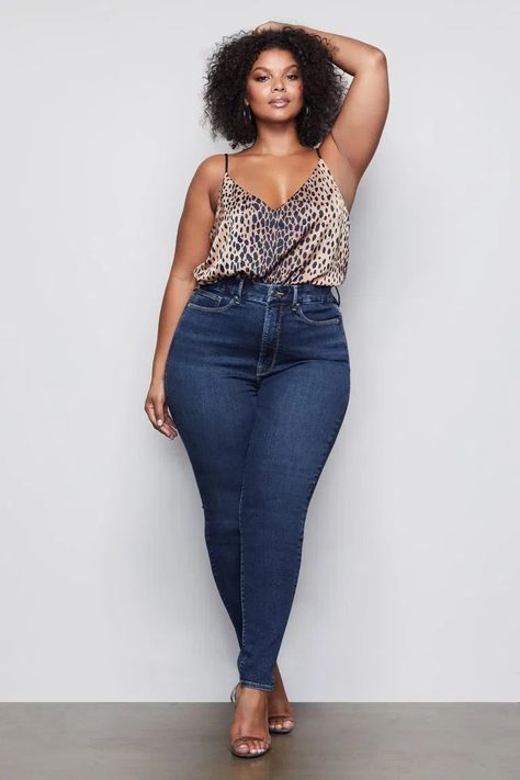 Plus Size Posing, Mode Tips, Plus Size Brands, Plus Size Fashion For Women, Curvy Girl Fashion, Curvy Girl Outfits, Curvy Outfits, Good American, Fashion Mode