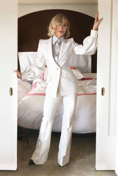 Woman In Suit, White Suit, Woman Suit Fashion, Christina Ricci, Outfit Jeans, Cate Blanchett, Suit Fashion, Mode Inspiration, Cool Suits