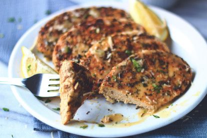 Easy Chicken Fillet Recipes, Fillets Recipes, Vegan Chicken Recipes, Easy Dinners To Cook, Chicken Fillet Recipes, Quorn Chicken, Fillet Recipes, Quorn Recipes, Ramen Dinner