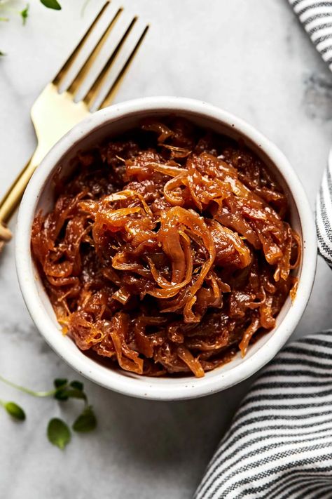 Caramel Used Onions, Caramelized Red Onions, How To Make Caramelized Onions, Caramelized Onion Recipes, Carmalize Onions, Carmalized Onion, Caramalised Onions, Cozy Pasta, Vidalia Onion Recipes