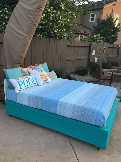 Beach Beds, Master Patio, Mattress Ideas, Outdoor Buffet, Pool Bed, Beach Bed, Queen Size Mattress, Mattress Encasement, Yard Inspiration