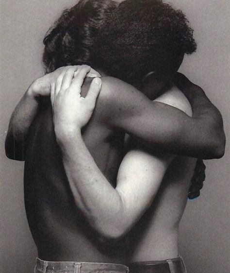 #robertmapplethorpe #unity #love Robert Mapplethorpe Photography, People Hugging, Robert Frank, Still Life Images, Robert Mapplethorpe, Black And White Photograph, Patti Smith, Image Description, The Embrace