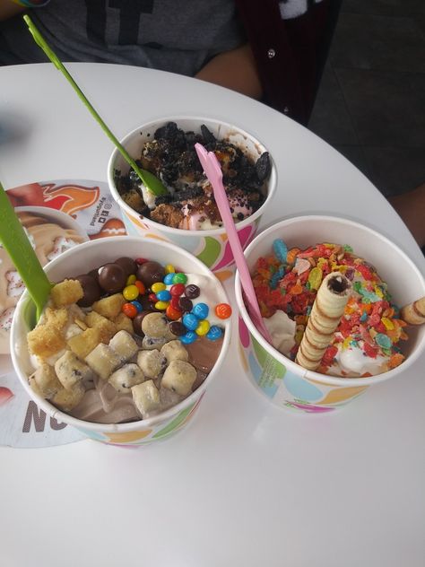 Yogurt Land... Alll for Me Yogurt Land Aesthetic, Yogurtland Aesthetic, Yogurt Land, Easy School Lunches, Aesthetic Foods, Romantic Date Night Ideas, Frozen Yoghurt, Food Babe, Summer Snacks