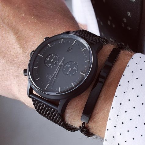 A black sensation - the Kingston matte black watch from Grand Frank. www.GrandFrank.com Men Watches Classy, Black Watches For Men, Digital Wrist Watch, Mens Watches Affordable, Latest Clothes For Men, Minimalist Watch, Mens Watches Black, Rolex Men, Mens Luxury Fashion