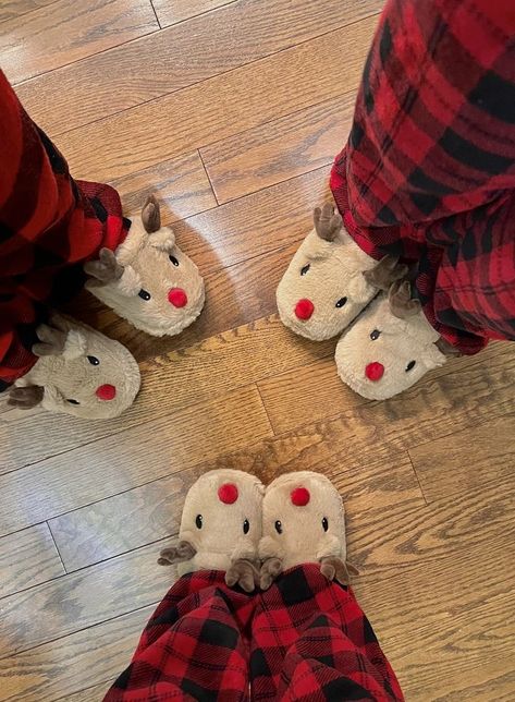 Christmas Dreaming, Cosy Christmas, Christmas Feeling, Christmas Pjs, Christmas Inspo, Warm Christmas, Christmas Wonderland, Last Christmas, Christmas Mood