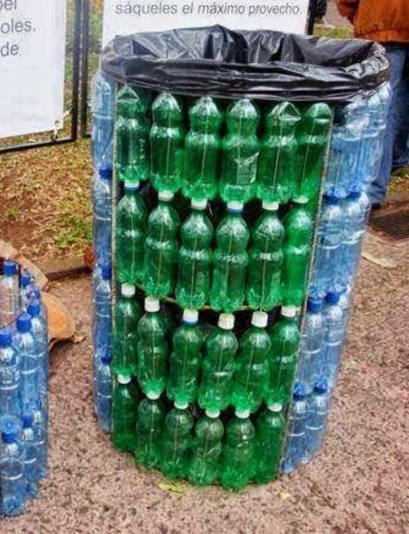 HomelySmart | 17 Useful Reuse Plastic Bottles Ideas - HomelySmart Empty Plastic Bottles, Reuse Plastic Bottles, Plastic Bottle Art, Diy Plastic Bottle, Plastic Recycling, Bottle Garden, Ways To Recycle, Plastic Bottle Crafts, Recycled Projects