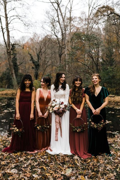 Bridesmaid Dresses Mismatched, Glamping Weddings, Cottagecore Wedding, Retro Bridal, Fall Bridesmaids, Bridal Fur, Wedding Fur, Fall Bridesmaid Dresses, Velvet Bridesmaid Dresses