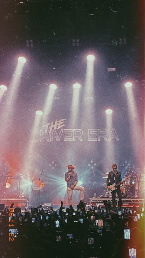 Ross Lynch, Rocky Lynch in concert Driver Era Wallpaper, The Driver Era Wallpaper, Era Wallpaper, I Know Places, The Driver Era, Driver Era, Dream Concert, Get Off Me, Visual Style