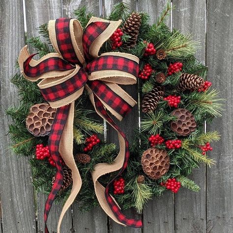 Pine Wreaths For Christmas, Christmas Wearths Ideas, Christmas Wreaths Diy Evergreen, Natural Christmas Wreath, Christmas Pinecones, Natural Christmas Wreaths, Large Christmas Wreath, Fall Leaf Wreaths, Burlap Christmas Wreath