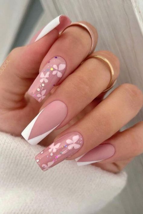 Pink and white nails are popular as French nail designs, but we’ve moved on from them and added more creativity. Pink and… Pink And White Nails, White Nail, Uñas Acrilicas, White Nails, Pink And White, I Hope, For Free, Nails, Pink