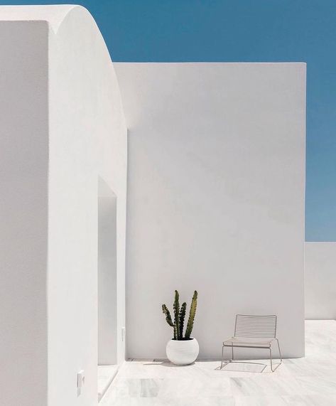 Mediterranean Interior, Mediterranean Living, Archi Design, Minimal Photography, Aesthetic Space, White Building, Dome House, Luxury Retreats, Cool Wallpapers Art