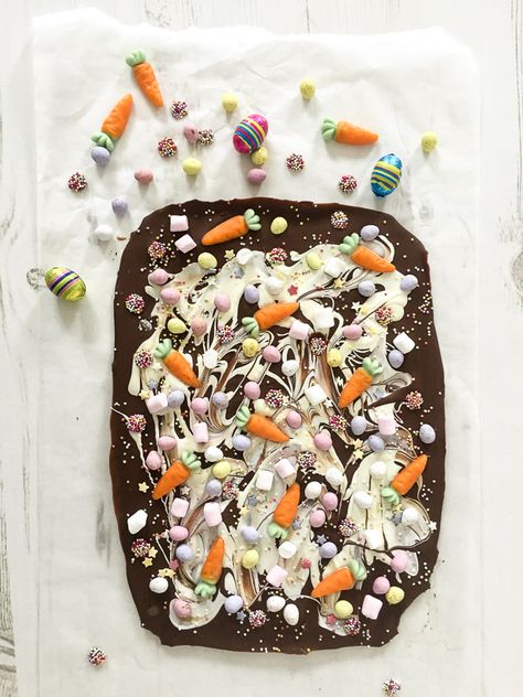 Easter Chocolate Bark, Chocolate Bark Recipe, White Chocolate Recipes, Amazing Chocolate Cake Recipe, Chocolate Garnishes, Easy Chocolate Desserts, Hot Chocolate Cookies, Chocolate Crinkle Cookies, Easy Chocolate Cake