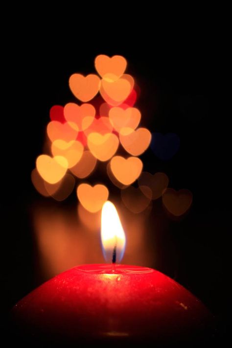 Candle Photography Dark, Candle Light Photography, Good Videos, Light Video, Low Light Photography, Bokeh Photography, Massage Candle, Candles Photography, Candle In The Wind