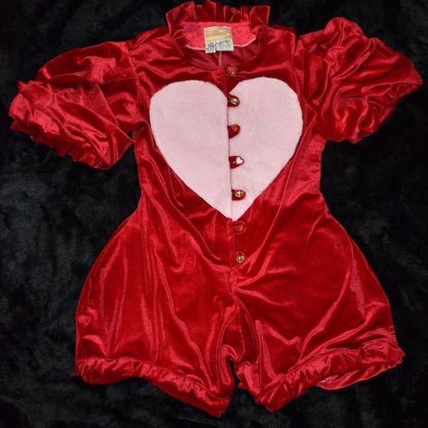 680 Likes, 5 Comments - Thread Baroness (@threadbaroness) on Instagram: “Red velvet heart pocket jumpsuit now SOLD ! Fits xl-2xl best. Link in my bio ❤️” At Home Clown Costume, Cupidcore Aesthetic Outfit, Lobster Halloween Costume, Retro Circus Aesthetic, Vintage Valentines Outfits, Clown Core Aesthetic Outfits, Love Core Fashion, Heartcore Outfit, Cupid Outfit Aesthetic