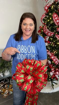 In this step-by-step video, learn to make a giant Christmas tree topper bow using Sams Club ribbon! How Much Ribbon To Make A Bow, How To Make A Bow Christmas Tree Topper, Tree Topper Bows Christmas, Christmas Bow For Tree, Christmas Bows For Tree Topper, How To Make A Bow Topper Christmas Trees, Christmas Tree Bows Topper, How To Make A Bow For Tree Topper, Diy Bow Topper Christmas Trees