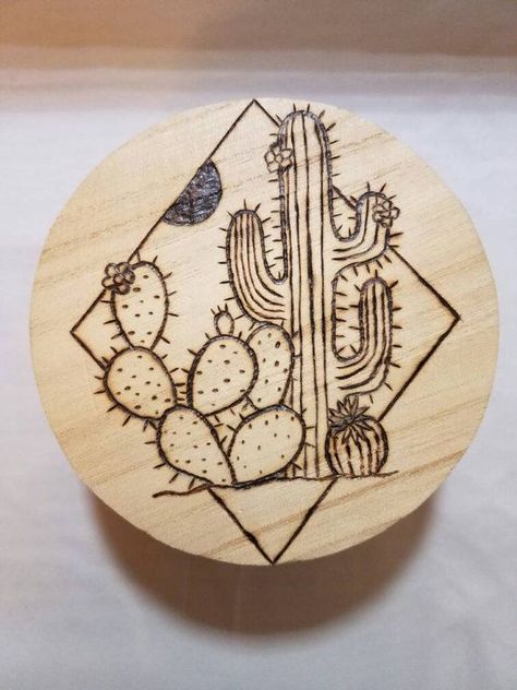 Wood Burned Jewelry, Beginner Wood Burning, Wood Burn Designs, Woodburning Projects, Wood Burning Kits, Jewelry Box Diy, Wood Burning Crafts, Wood Burning Patterns, Wood Burning Art