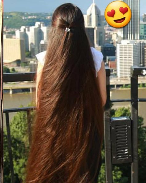 World's most beautiful long hair styles centre clip long hair styles my favourite 😍😘😍 Real Life Rapunzel, Rapunzel Princess, Long Brown Hair, Thick Hair, Rapunzel, Brown Hair, Beautiful Hair, Long Hair, Real Life