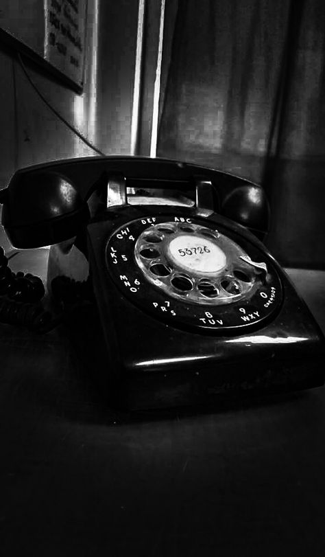 Black Telephone Aesthetic, Black And White Phone Aesthetic, Phone Aesthetic Dark, Old Phone Wallpaper, Black And White Telephone, 1940 Aesthetic, Telephone Aesthetic, 1940s Aesthetic, Black Telephone