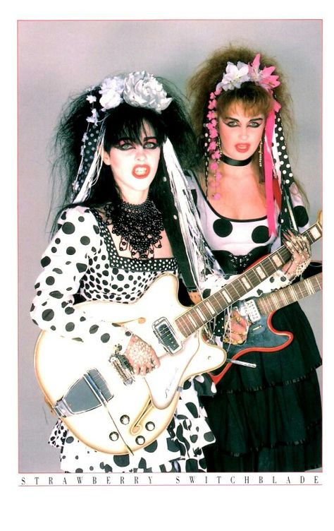 Strawberry Switchblade (1985) Strawberry Switchblade, Perky Goth, Blitz Kids, 80s Goth, 80s Punk, Punk Rock Bands, New Romantics, Punk Goth, Post Punk