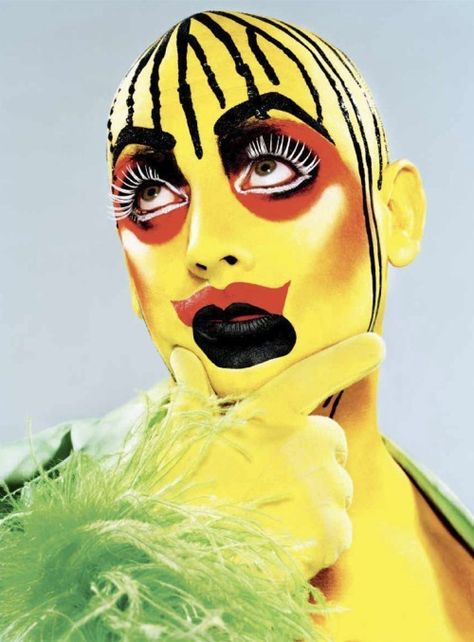 leigh bowery Leigh Bowery, Blitz Kids, Drag Make-up, Kids Inspo, Drag Makeup, Queer Art, Kids Couture, Boy George, New Romantics