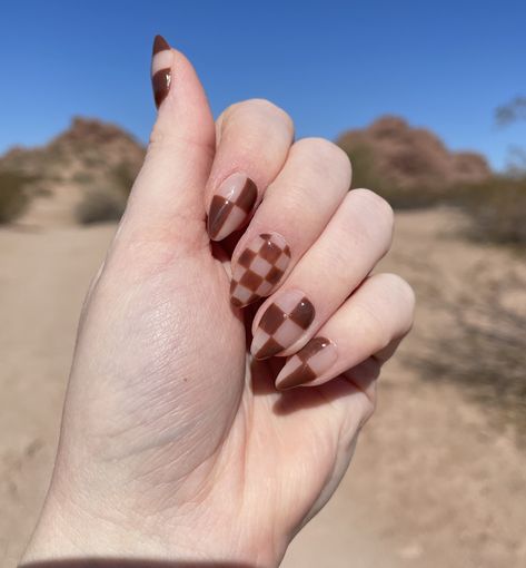 Brown checkered nails on nude jelly polish #brown #brownnails #nails #nailart #gelnails #fall #fallnails #checkered #checkerednails #almondnails #nailideas #shortnails #trendynail #nailart #naildesigns #nail Brown Checkered Nails, Jelly Polish, Checkered Nails, Brown Checkered, Soft Nails, Brown Nails, Gel Nail Designs, Nails Nails, Nails Nailart