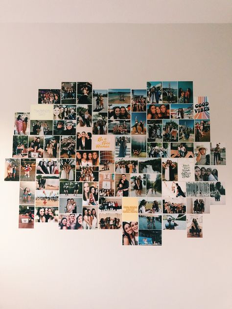 Ways To Put Up Photos In Your Bedroom, Vsco Photo Wall Pictures, Photo Wall Collage Of Friends, Cute Picture Walls Room Ideas, Easy Bedroom Wall Decor, Teenage Photo Collage Wall, Photos On The Wall Ideas Bedrooms, Photo Wall Friends Pictures, Picture Wall Ideas Friends