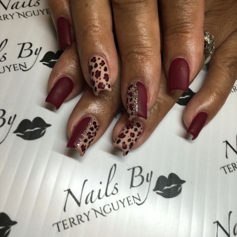 Matte gel nails Red Nails Cheetah Print, Burgundy Leopard Print Nails, Dark Red Leopard Print Nails, Burgundy And Leopard Nails, Burgundy Leopard Nails, Maroon And White Nails Design, Red And Leopard Print Nails, White Cheetah Print Nails, Red Leopard Print Nails